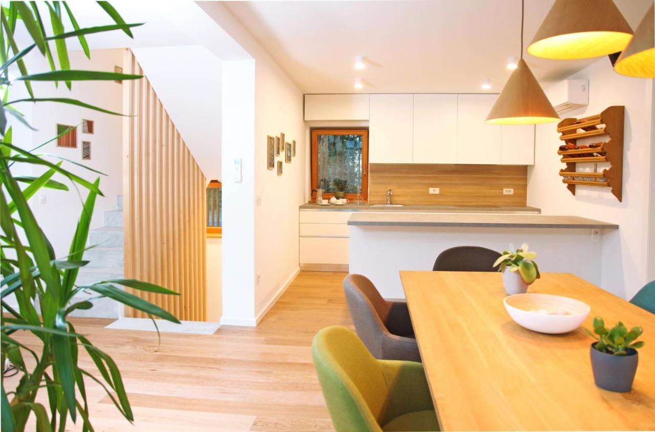 Apartment Jurijana - New 4-Bedroom Triplex With Sauna & Garden 博希尼 外观 照片